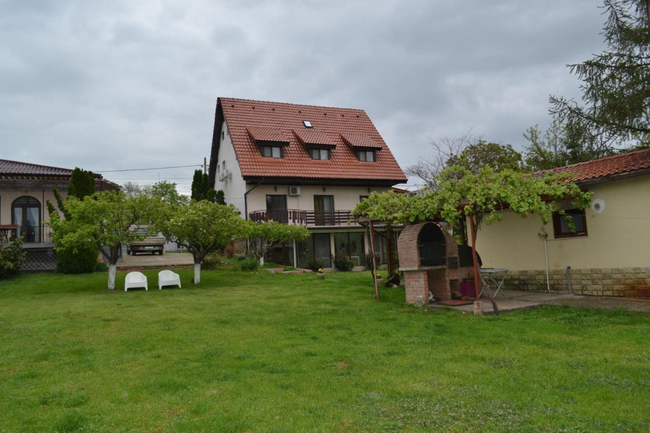 Villa Siret Sendreni Exterior foto